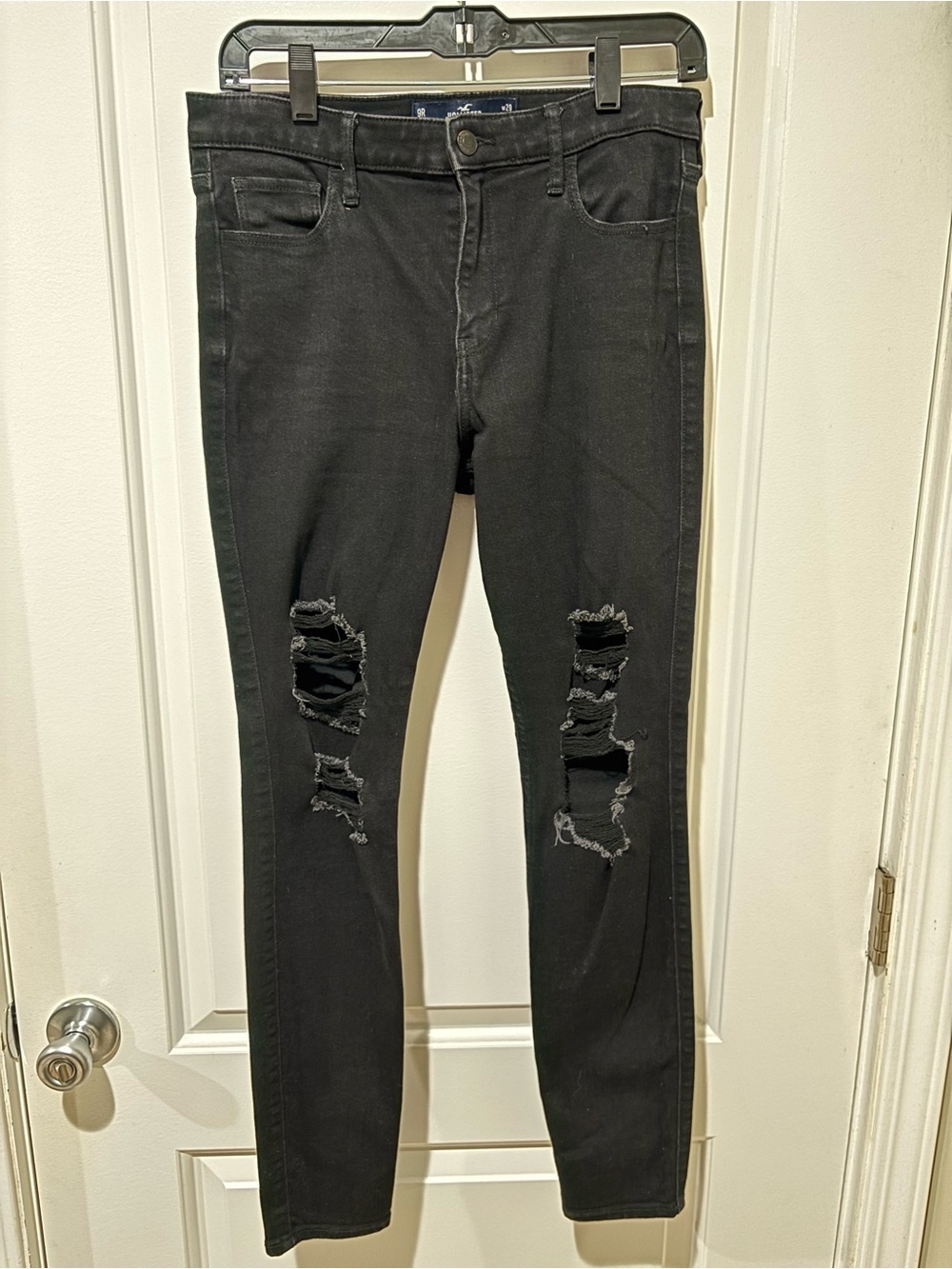 Hollister Black Distressed Women’s Jeans
